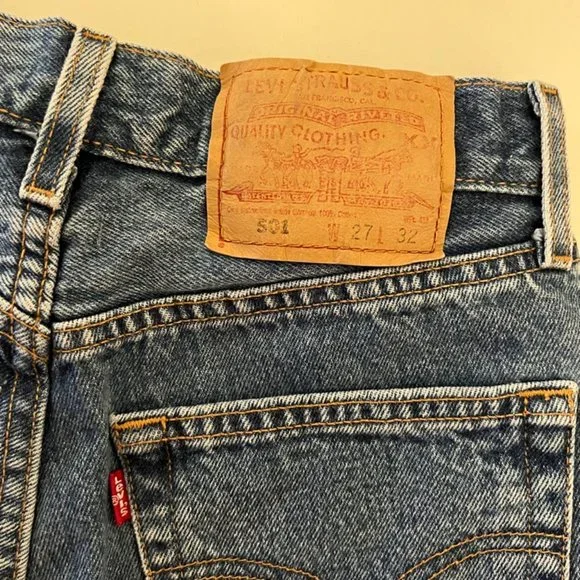 levi jean shorts - Picture 4 of 6